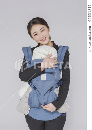 Businesswoman concept, Asian female portrait in a studio 185 66631811