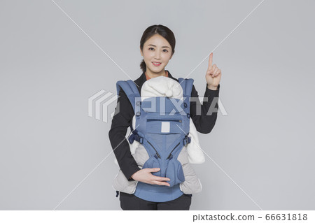 Businesswoman concept, Asian female portrait in a studio 204 Businesswoman concept, Asian female portrait in a studio 204 66631818