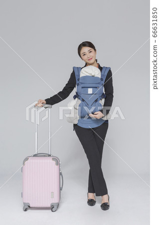 Businesswoman concept, Asian female portrait in a studio 195 66631850