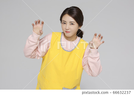 Businesswoman concept, Asian female portrait in a studio 053 66632237