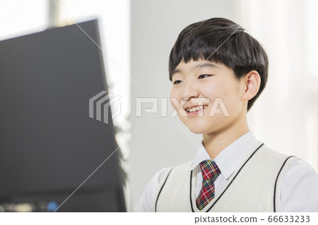 Group of school students portrait, happy smiling male and female students 318 66633233