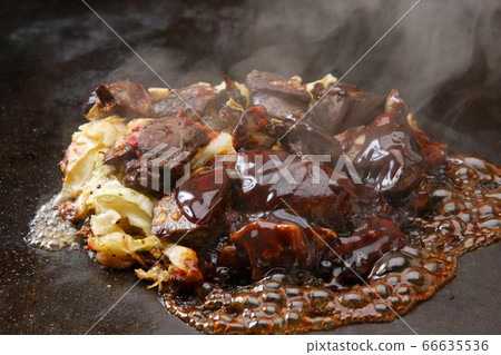 Okonomiyaki 66635536