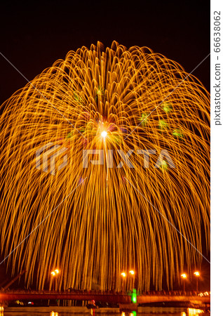Kushiro Donpaku Fireworks 66638062
