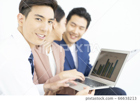 Men and women business scene Men and women business scene 66638213