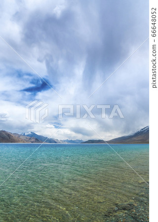 Pangong Tso, Ladakh, India Pangong Tso, Ladakh, India 66648052
