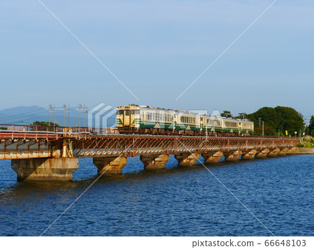 Oshika Line Kiha 40 Oshika Line Kiha 40 66648103