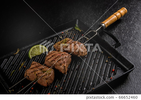 Skewers barbecue to enjoy outdoors 66652460