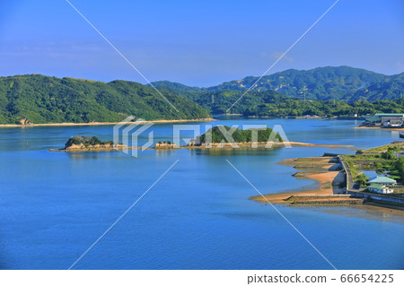 [Ehime Prefecture] Amazaki Castle at the time of sea break (underwater territory) 66654225