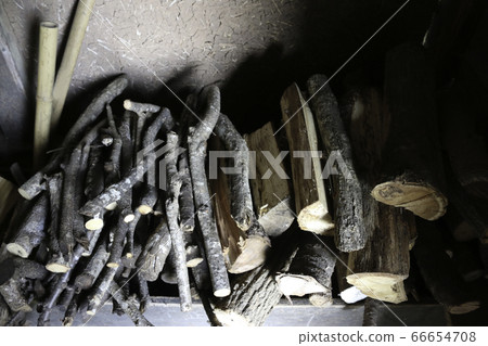 農村柴火 66654708