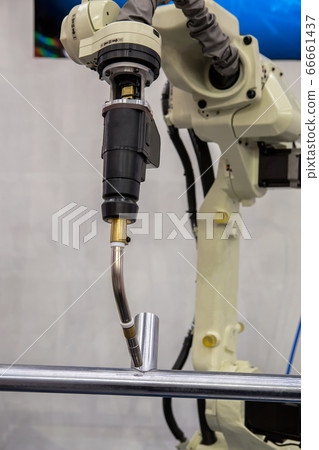 robot welding robot welding 66661437