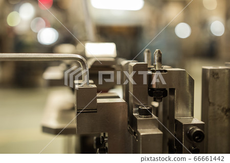 L-wrench tighten machine in factory 66661442