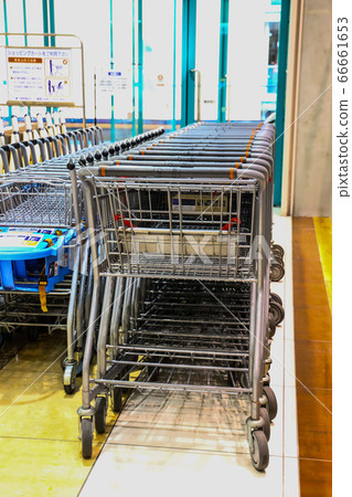 Shopping cart  66661653