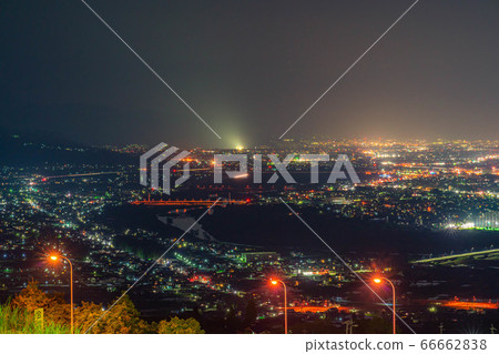 Night view of Zenkojidaira seen from Kotobuki SA [Nagano Prefecture] 66662838