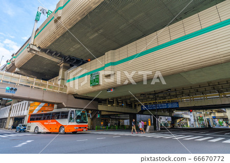 Tokyo cityscape in Japan, with views of Tokyo City Air Terminal and the like (the usual bustle still...) 66670772