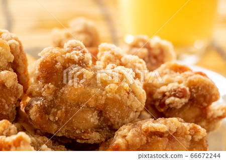 Fried chicken thigh meat (fried Tatsuta). Image of summer beer snacks. 66672244
