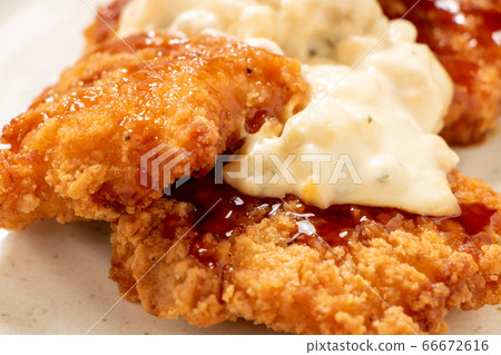 雞南板/塔塔醬。 66672616