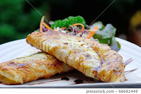 Roti Parata or Roti canai (indian pancake) Roti Parata or Roti canai (indian pancake) 66682449