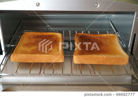 Toast 66682777