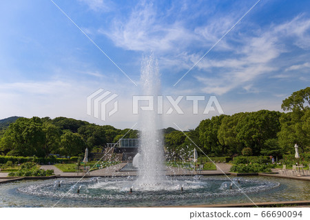Fountain open space of Suma Rikyu Park in Kobe 66690094