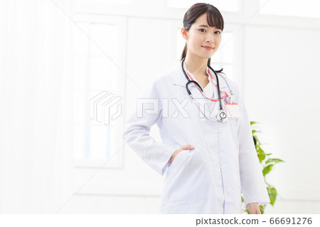 Doctor Woman Clinic White Coat Doctor Woman Clinic White Coat 66691276