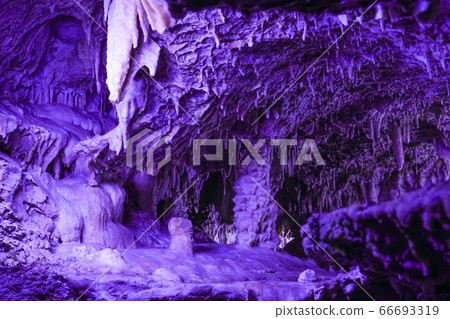 Hida Large Limestone Cave Hida Large Limestone Cave 66693319