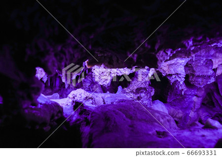 Hida Large Limestone Cave Hida Large Limestone Cave 66693331