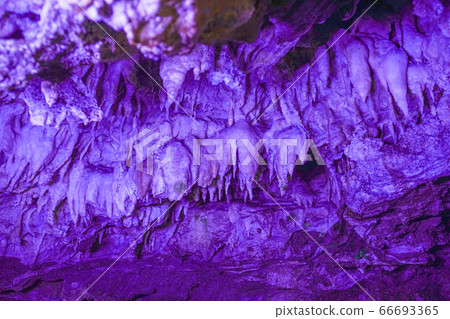 飛彈大石灰岩洞穴 66693365