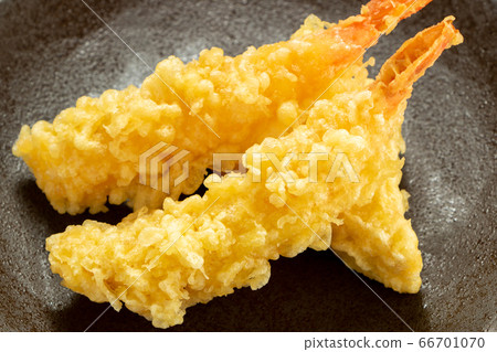 天婦羅。蝦天婦羅（2個）和高野豆腐天婦羅。 66701070