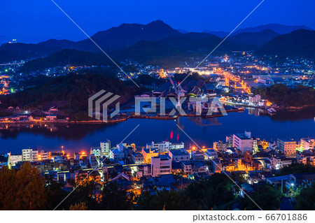 <<Hiroshima Prefecture>> Senkoji Park Observatory before the dawn of Onomichi <<Hiroshima Prefecture>> Senkoji Park Observatory before the dawn of Onomichi 66701886