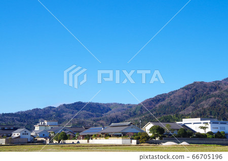 島根縣安來市的Sa野湯溫泉鄉清爽的早晨風景（天氣晴朗） 66705196