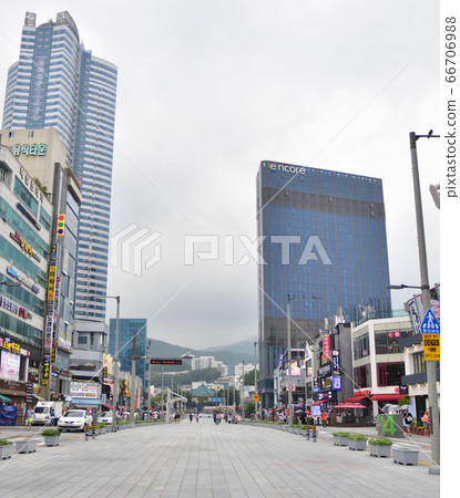 Scenery of Haeundae beach 66706988