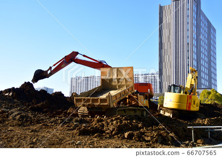 Civil engineering construction site using crawler dump truck Civil engineering construction site using crawler dump truck 66707565