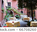 Hotel courtyard in Venice 66708260