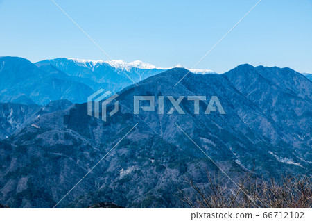 Min望山，從北部天文台（山梨縣南駒駒郡信濃町）眺望南阿爾卑斯山的景色2020年3月 66712102