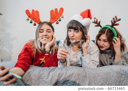 Gorgeous Smiling Female Models Having Fun And Take Selfie Gorgeous Smiling Female Models Having Fun And Take Selfie 66713465