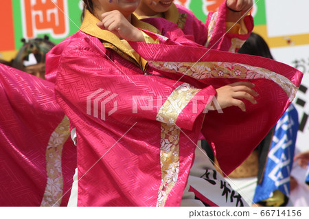 舞台上的舞者 舞台上的舞者 66714156