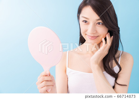 Beauty Image Mirror 66714873