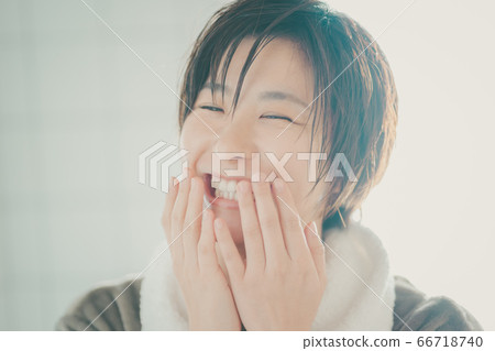 Morning smile Morning smile 66718740