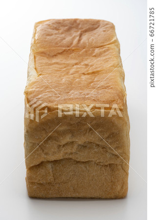 1 loaf of bread (2 loaves) white background 1 loaf of bread (2 loaves) white background 66721785