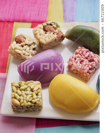 Korean traditional food Songpyeon and Gangjeong Korean traditional food Songpyeon and Gangjeong 66722809