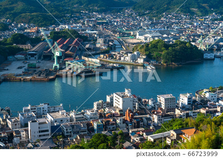 《Hiroshima Prefecture》 Early morning on the streets of Onomichi, Senkoji Park Observatory 《Hiroshima Prefecture》 Early morning on the streets of Onomichi, Senkoji Park Observatory 66723999