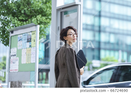 Business woman 66724690