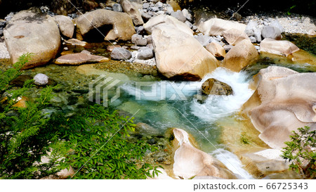 Mountain stream of Atera Valley Mountain stream of Atera Valley 66725343