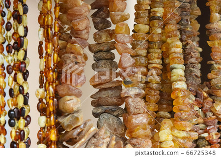 Natural amber stone necklace. 66725348