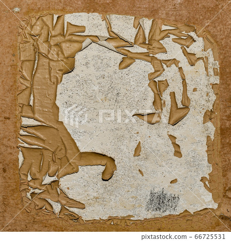 Close-up detail of cracked paint on rusty metal 66725531