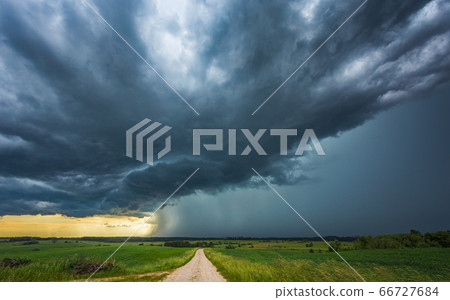 Supercell storm clouds with intense tropic rain Supercell storm clouds with intense tropic rain 66727684
