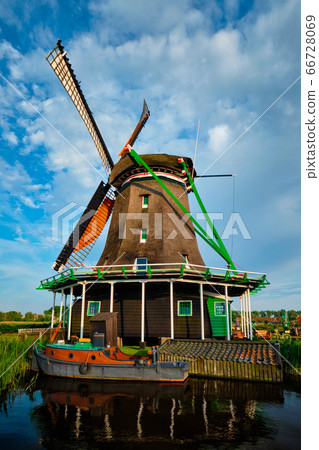 Windmills at Zaanse Schans in Holland. Zaandam, Nether 66728069