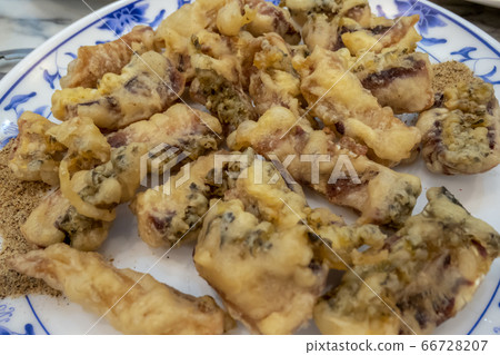 Taipei Shuokan Old Store Ginseng Carp Fish Horizontal Position Carp Fried Salt Pepper Flavor 66728207