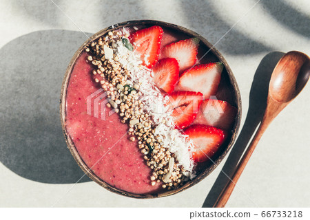 Strawberry Smoothie in Coconut Bowl Strawberry Smoothie in Coconut Bowl 66733218