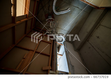 Skeleton dismantling work before renovation Skeleton dismantling work before renovation 66737019